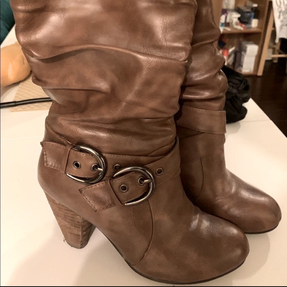 Size 6 Taxi boots